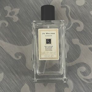 Joe Malone Perfume nectarine blossom and honey